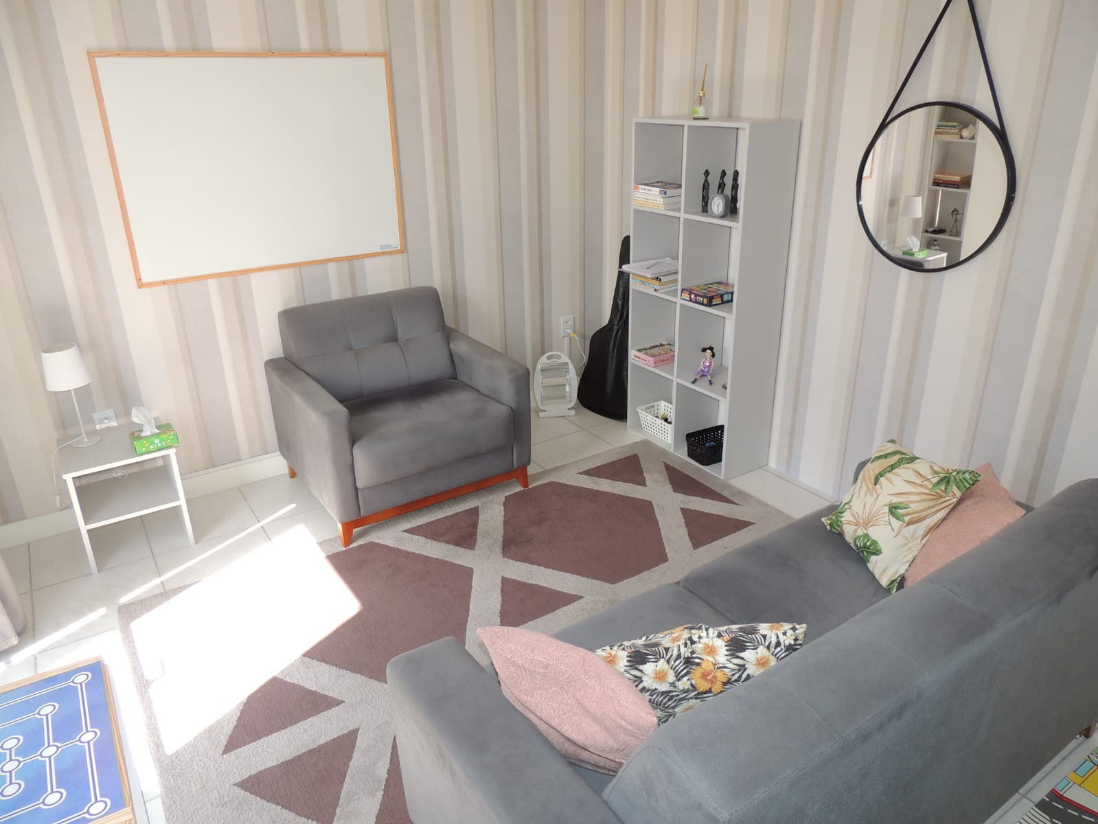 Sala de atendimento do consultório Evolve Psicologia